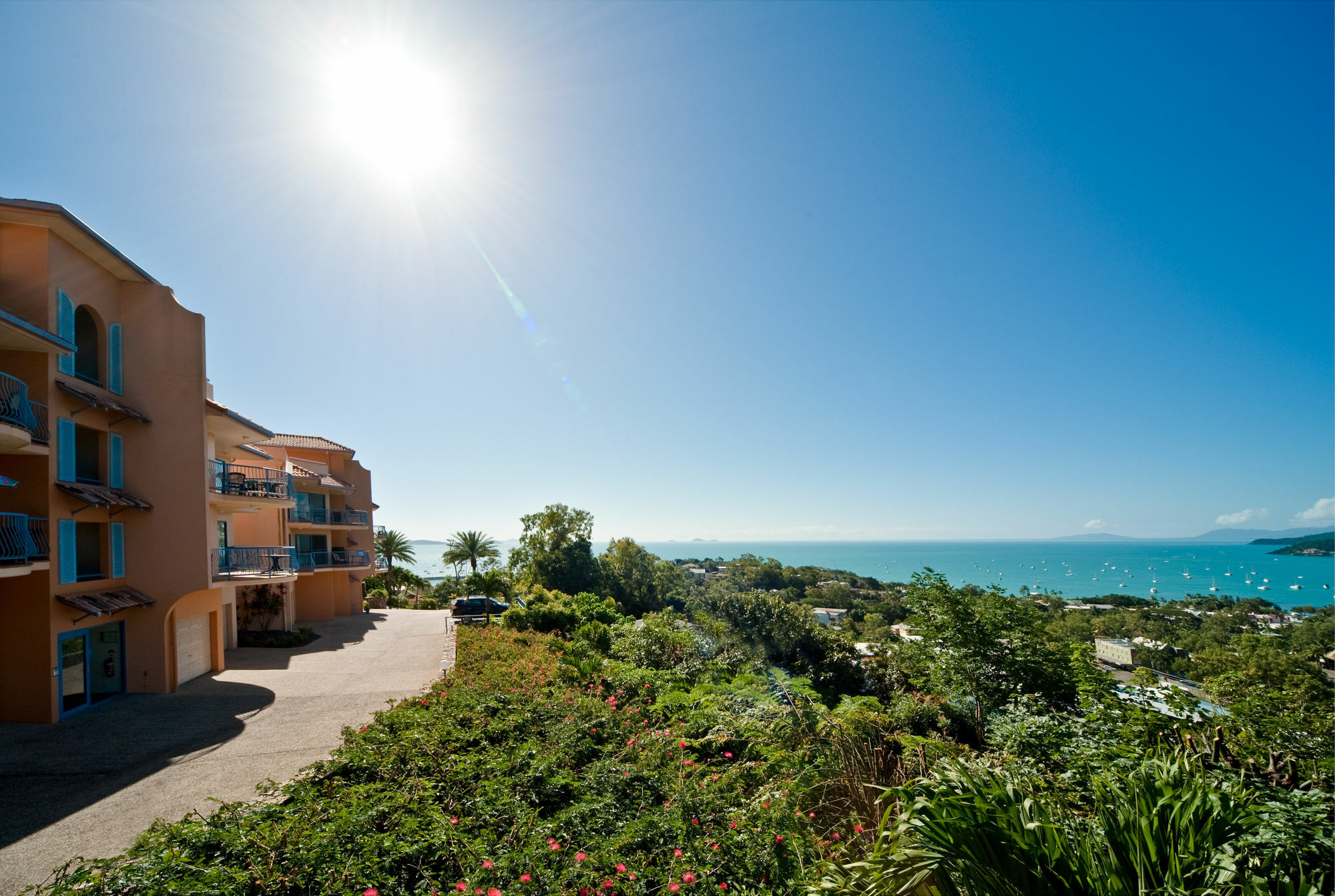 Sea Star Apartments Airlie Beach Exterior foto